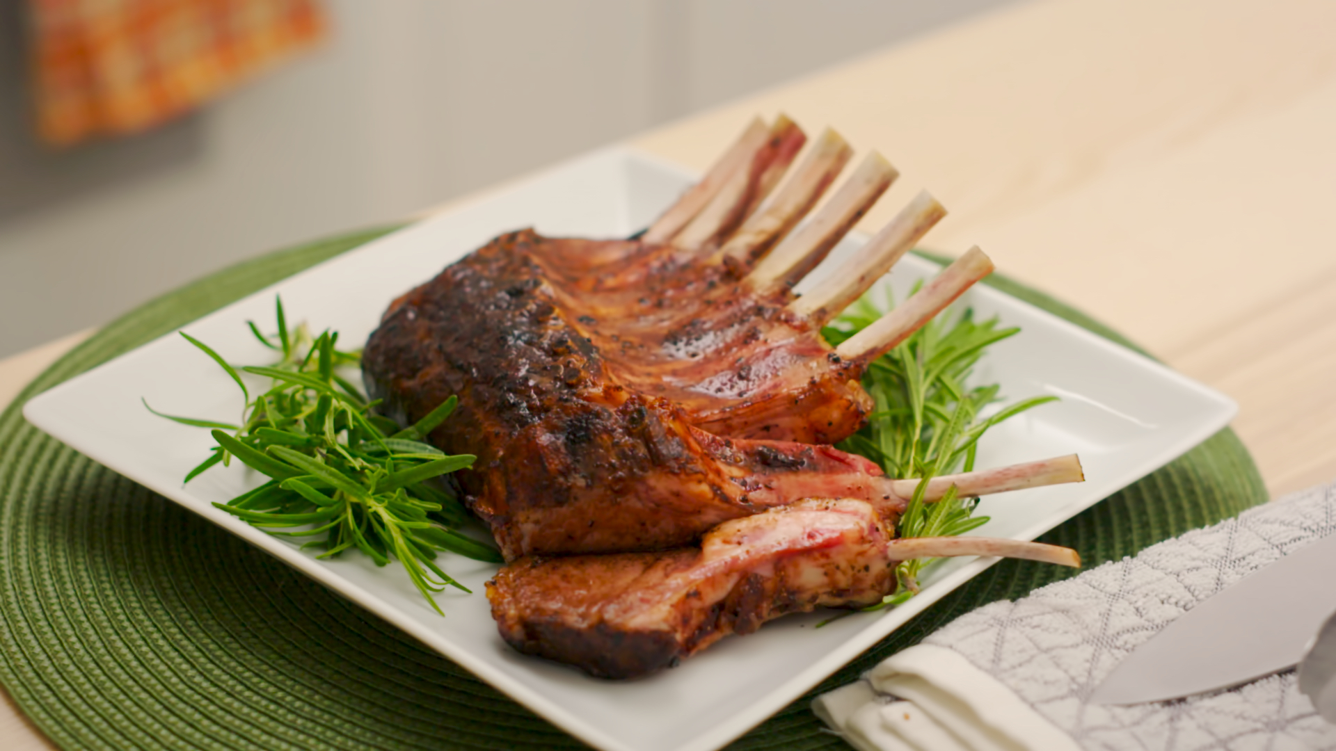 The big-hearted Latino table. Our take on signature Latino holiday classic dishes that draw families together with a heart healthy* spin.