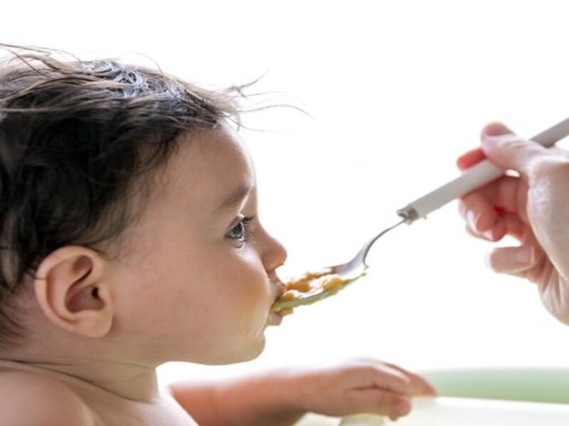 Image of What Are Young Moms Feeding Their Toddlers? article