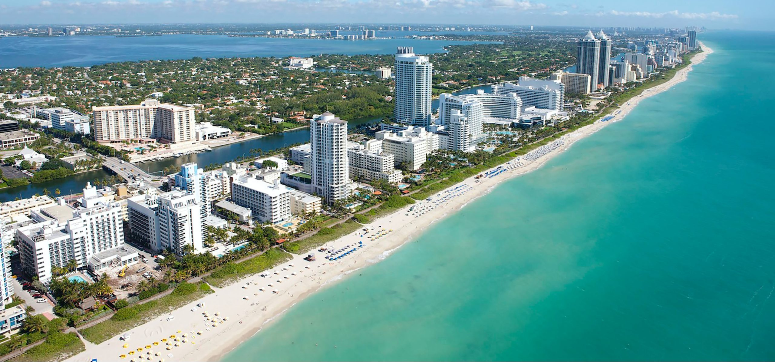 The Española Way: a must do cultural stroll in Miami Beach!