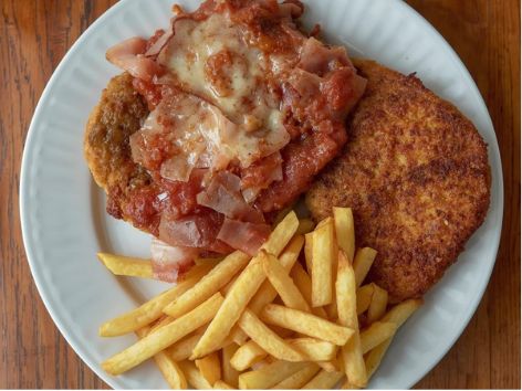 milanesa napolitana AI CANVA