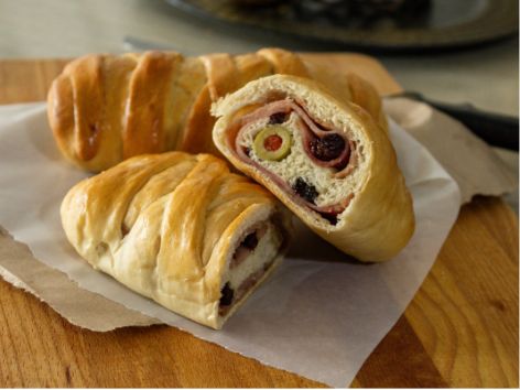 pan de jamon venezuelan dish canva